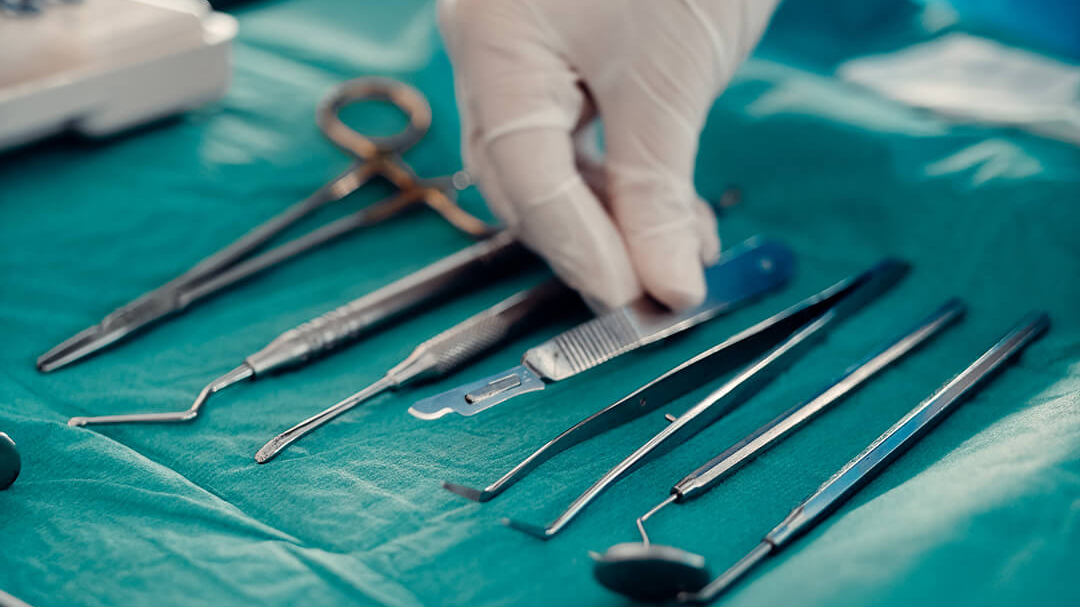 Benefits and Risks of Dental Implant Benefits and Risks of Dental Implant